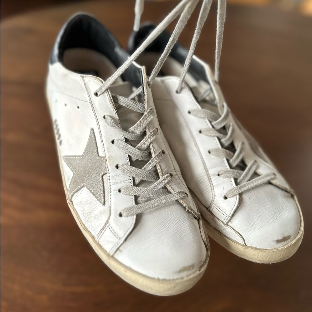 Golden Goose Women’s Super-Star low-top sneakers in black/white - Picture 10 of 13